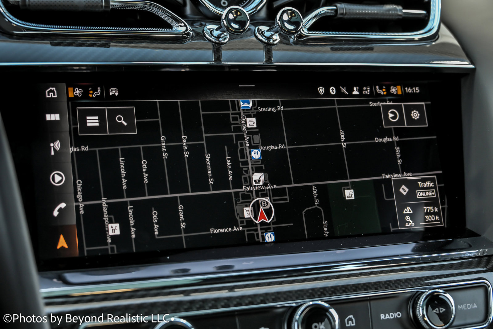 Used 2024 Bentley Bentayga image 48