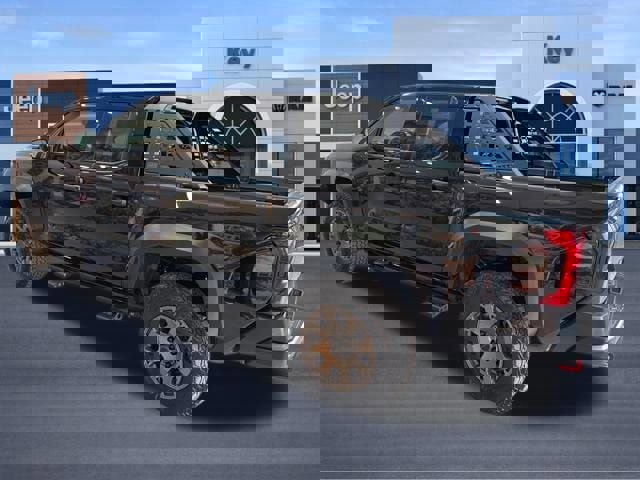 Used 2025 Toyota Tacoma Trailhunter image 4