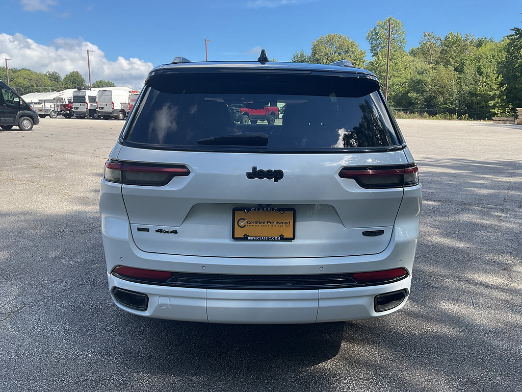 Used 2023 Jeep Grand Cherokee L Summit AWD/4WD image 6