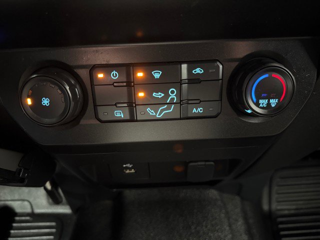 Used 2022 Ford F550 XL Crew Cab 203 4WD w/ Power Equipment Group image 20