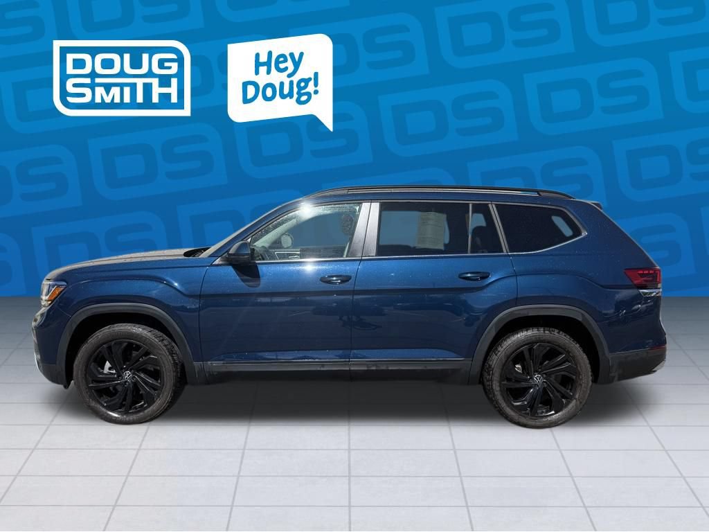 Used 2023 Volkswagen Atlas SE AWD/4WD image 2