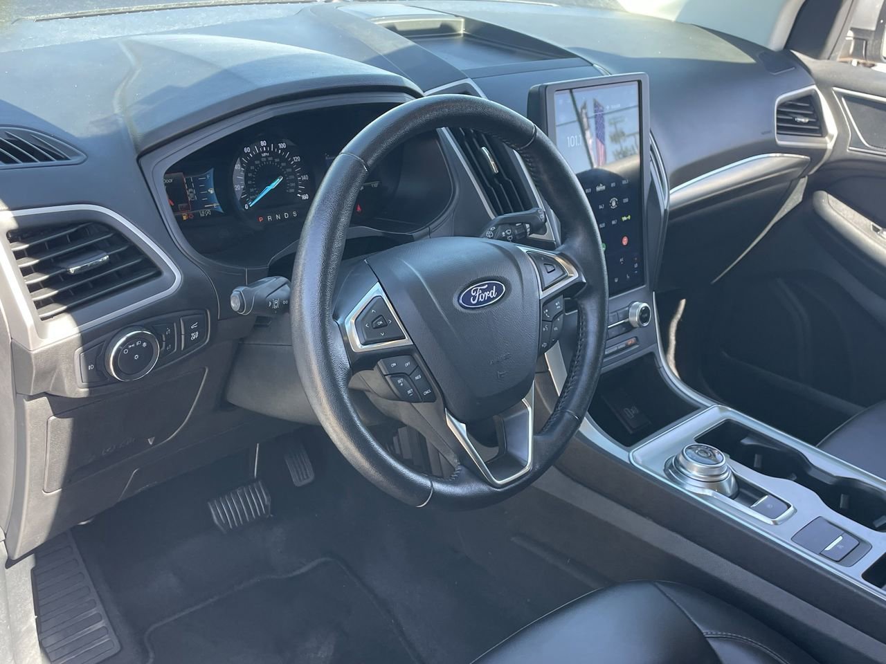 Used 2022 Ford Edge SEL w/ Convenience Package image 23