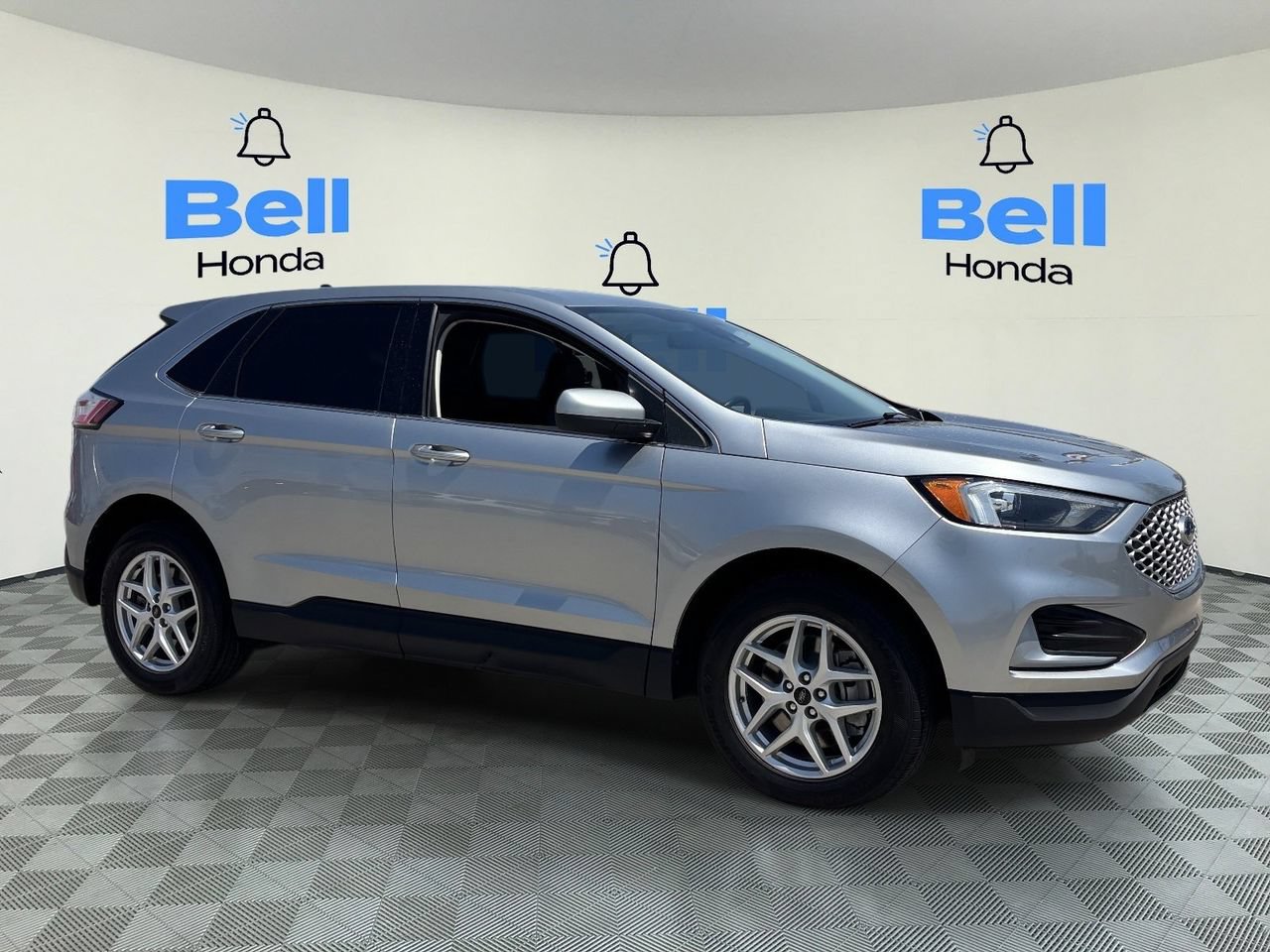 Used 2023 Ford Edge SEL AWD/4WD image 6