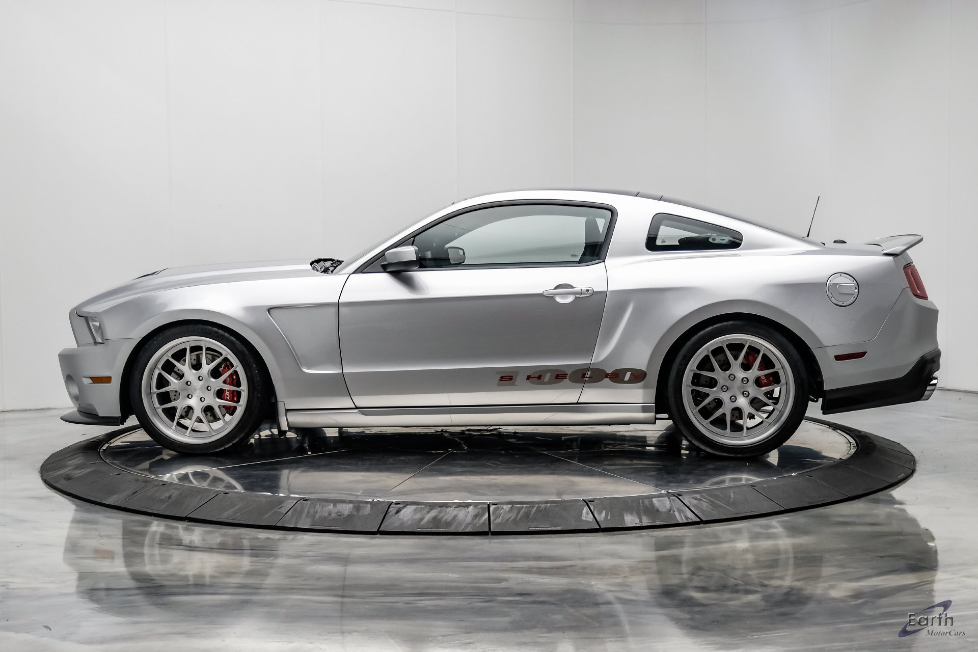 Used 2012 Ford Mustang Shelby GT500 w/ SVT Performance Pkg RWD image 8