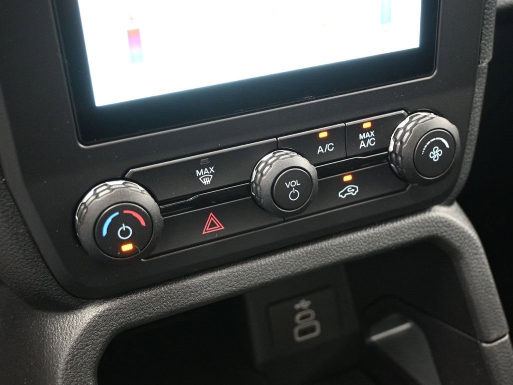 Used 2025 Ford Ranger XL w/ Trailer Tow Package image 14