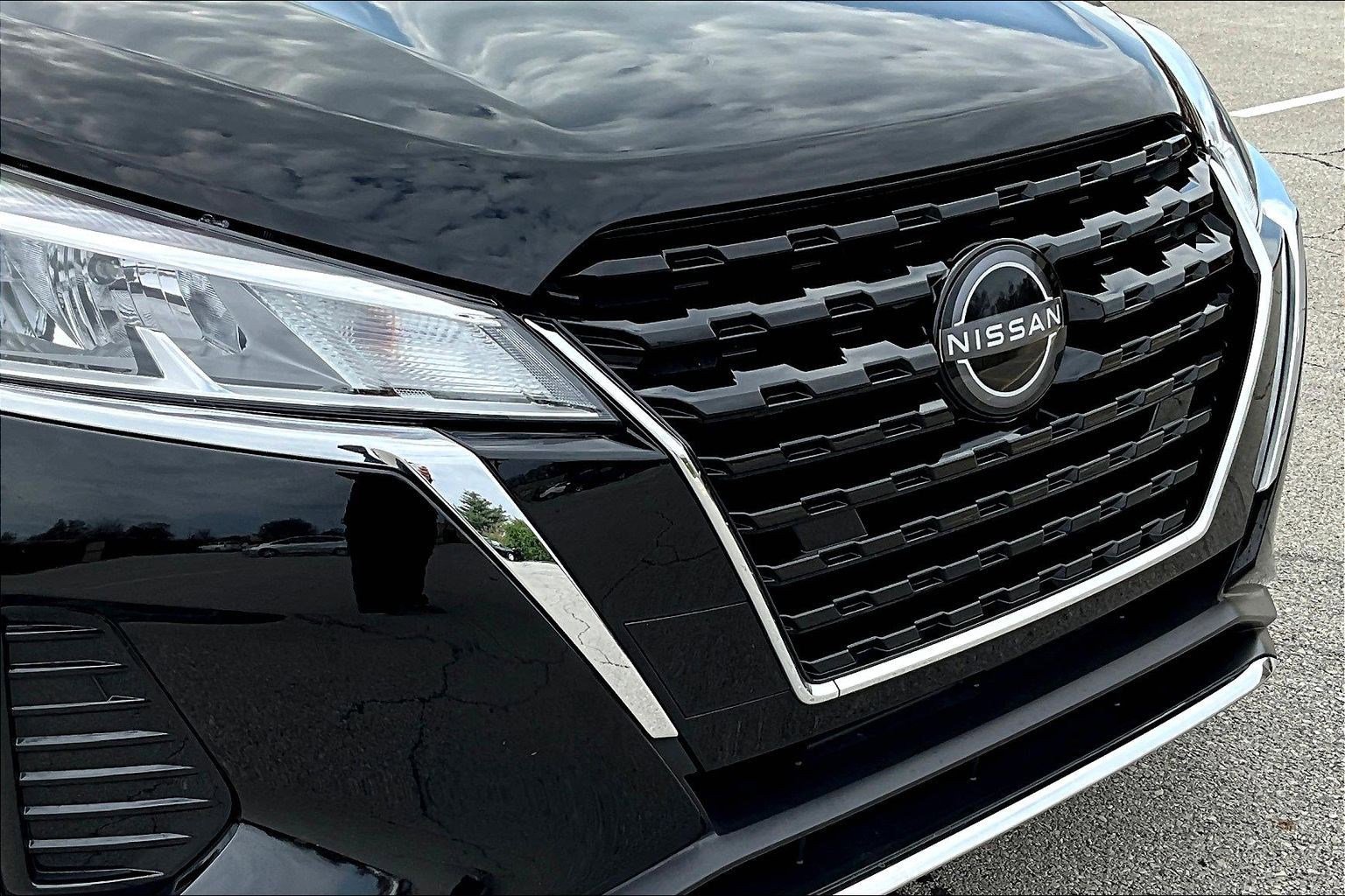 Used 2024 Nissan Kicks SV image 33