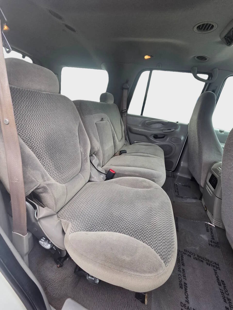 Used 2000 Ford Expedition XLT RWD image 11