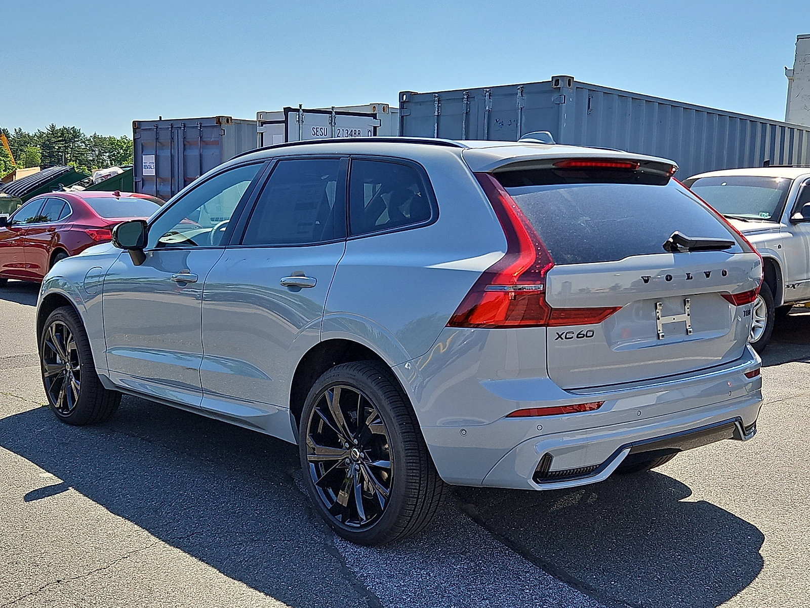 New 2026 Volvo XC60 T8 Ultra w/ Protection Package Premier AWD/4WD image 4