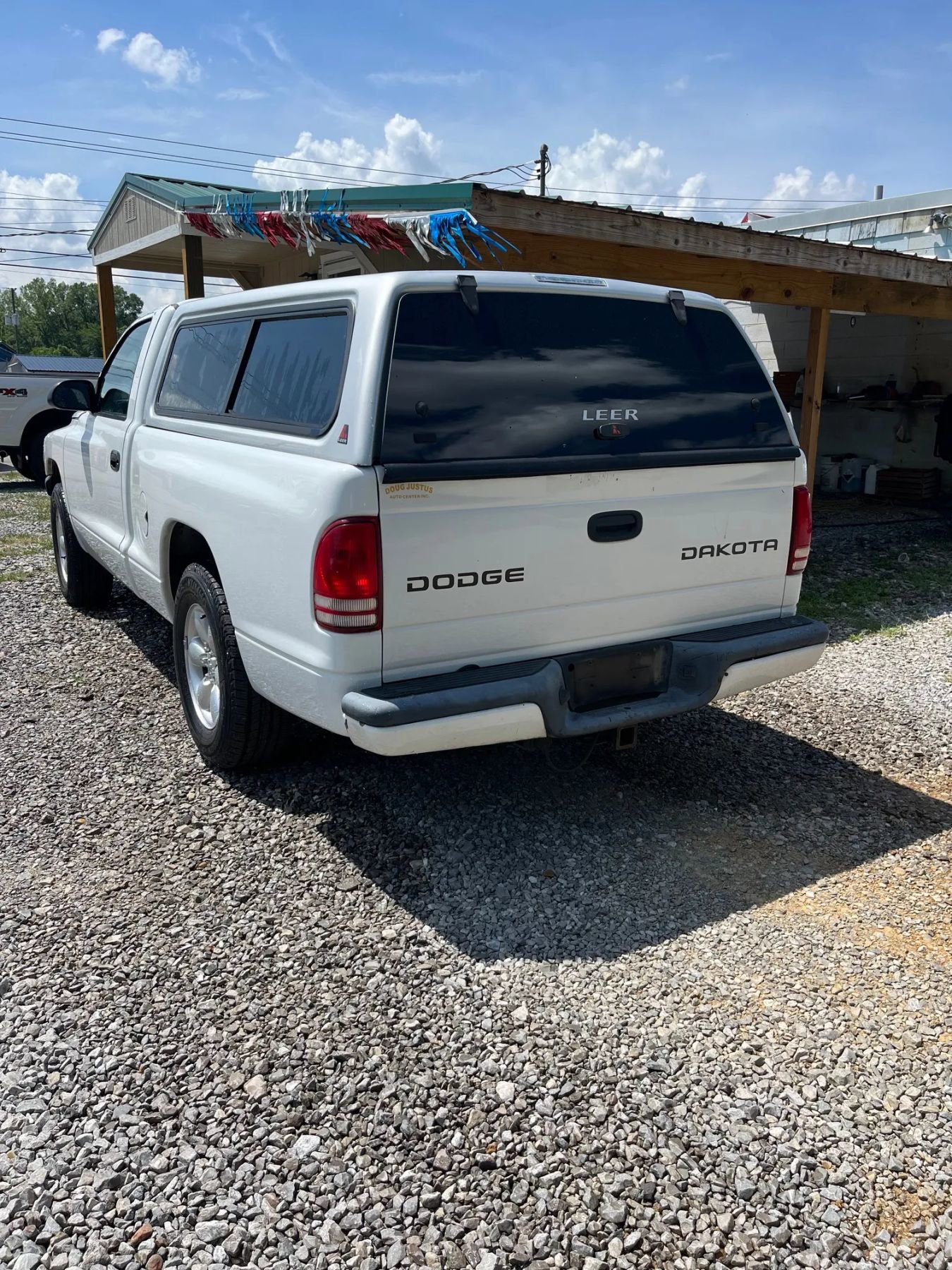 Used 2004 Dodge Dakota Sport w/ Deluxe Convenience Group image 3