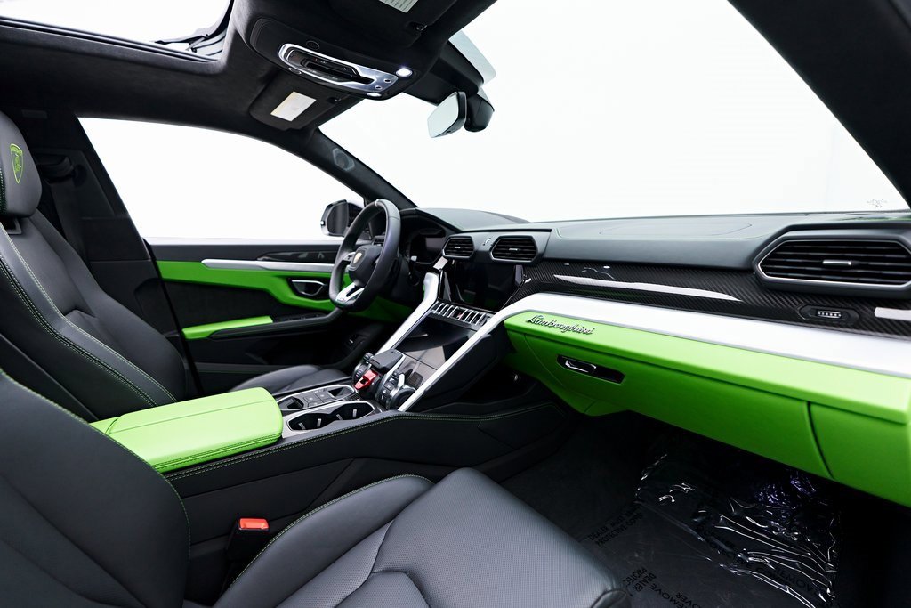 Used 2022 Lamborghini Urus image 49