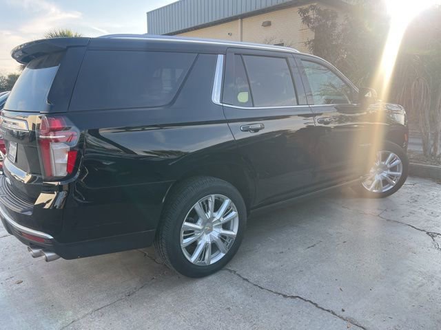 Used 2021 Chevrolet Tahoe High Country w/ Premium Package image 4
