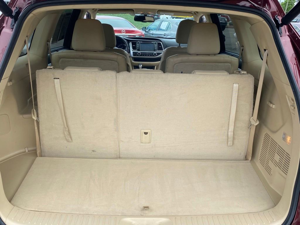 Used 2014 Toyota Highlander XLE AWD/4WD image 11
