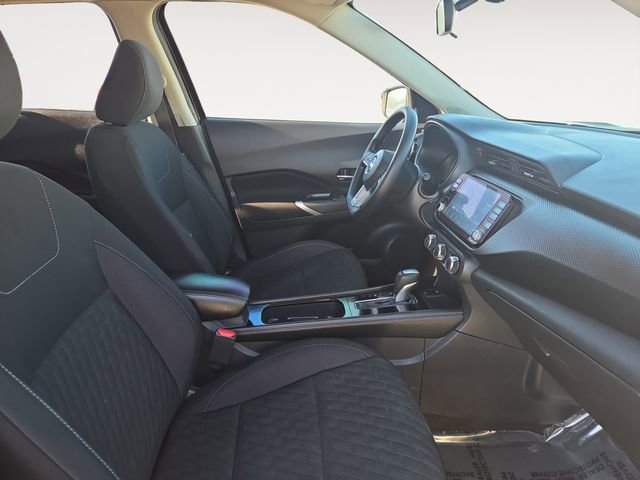 Used 2023 Nissan Kicks SV FWD image 15