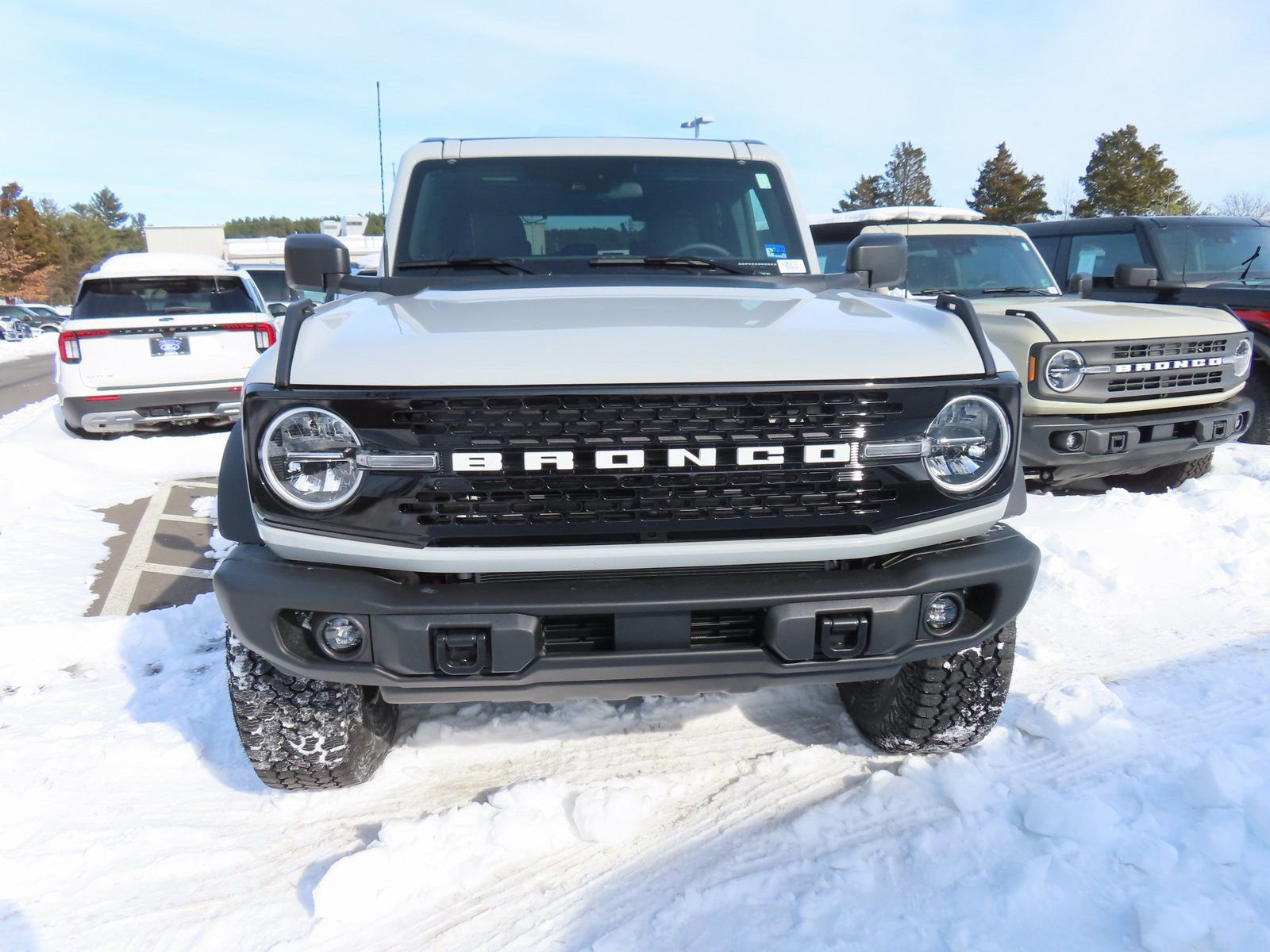 New 2026 Ford Bronco Big Bend w/ Black Diamond Package image 2