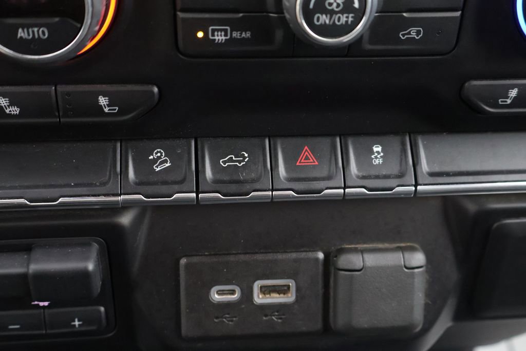 Used 2022 Chevrolet Silverado 2500 LT w/ Convenience Package image 28