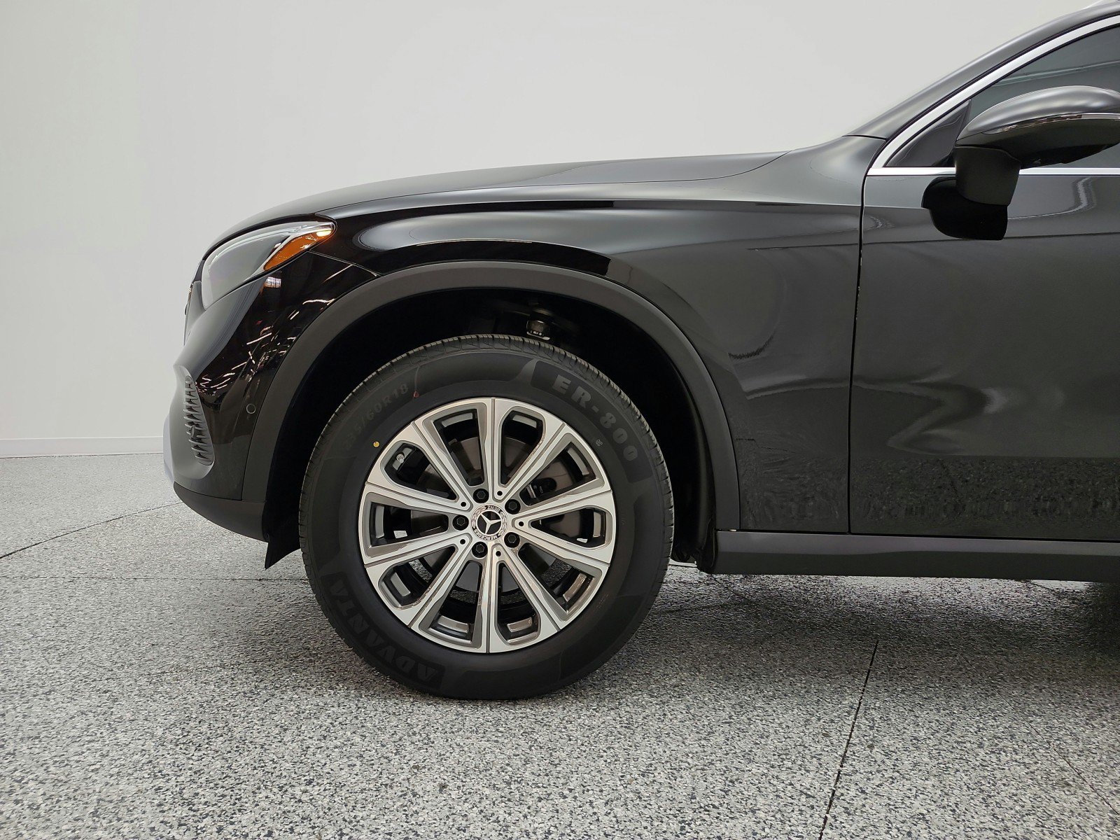 Used 2024 Mercedes-Benz GLC 300 image 27