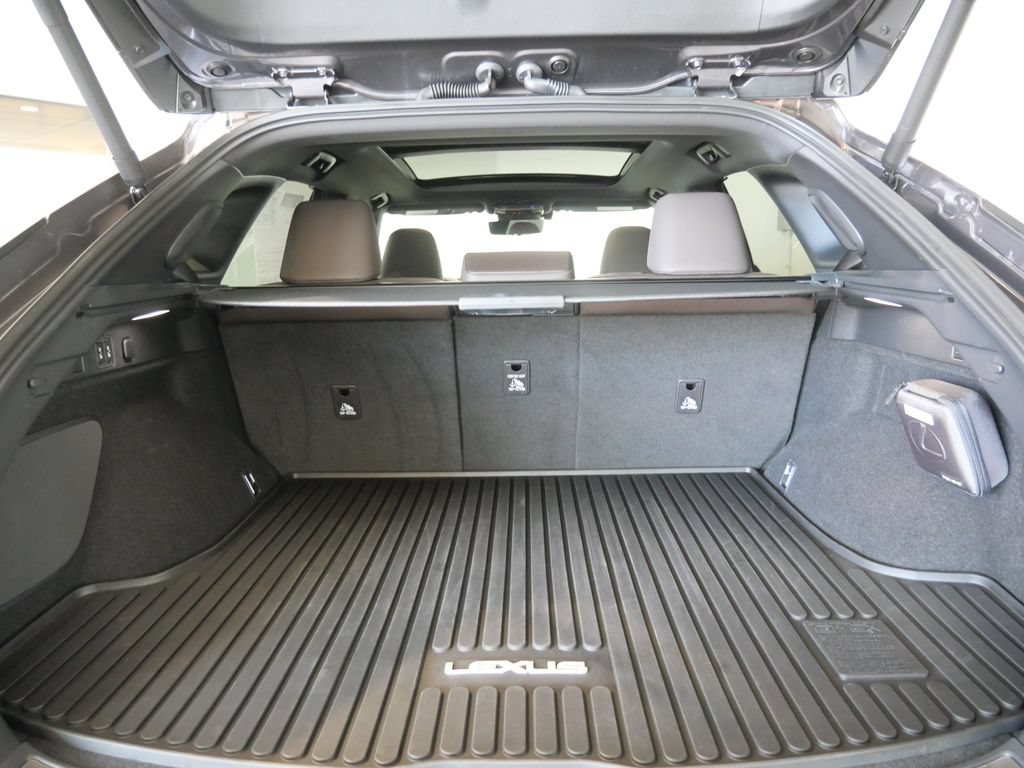 Used 2025 Lexus RX 450h AWD w/ Convenience Package image 32