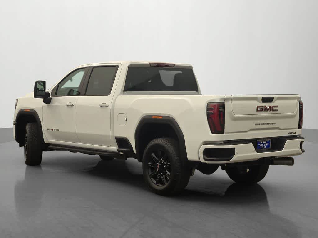 Used 2026 GMC Sierra 2500 AT4 AWD/4WD image 4