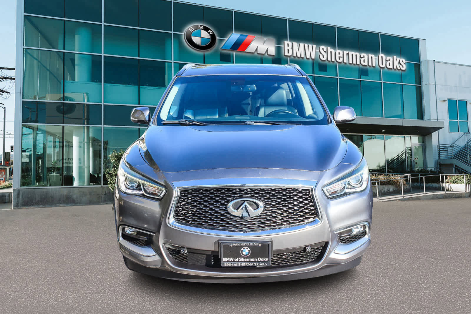 Used 2016 INFINITI QX60 FWD w/ Premium Plus Package image 2