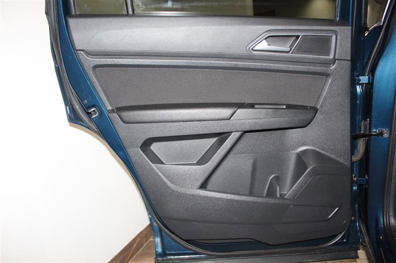 Used 2018 Volkswagen Atlas S image 32