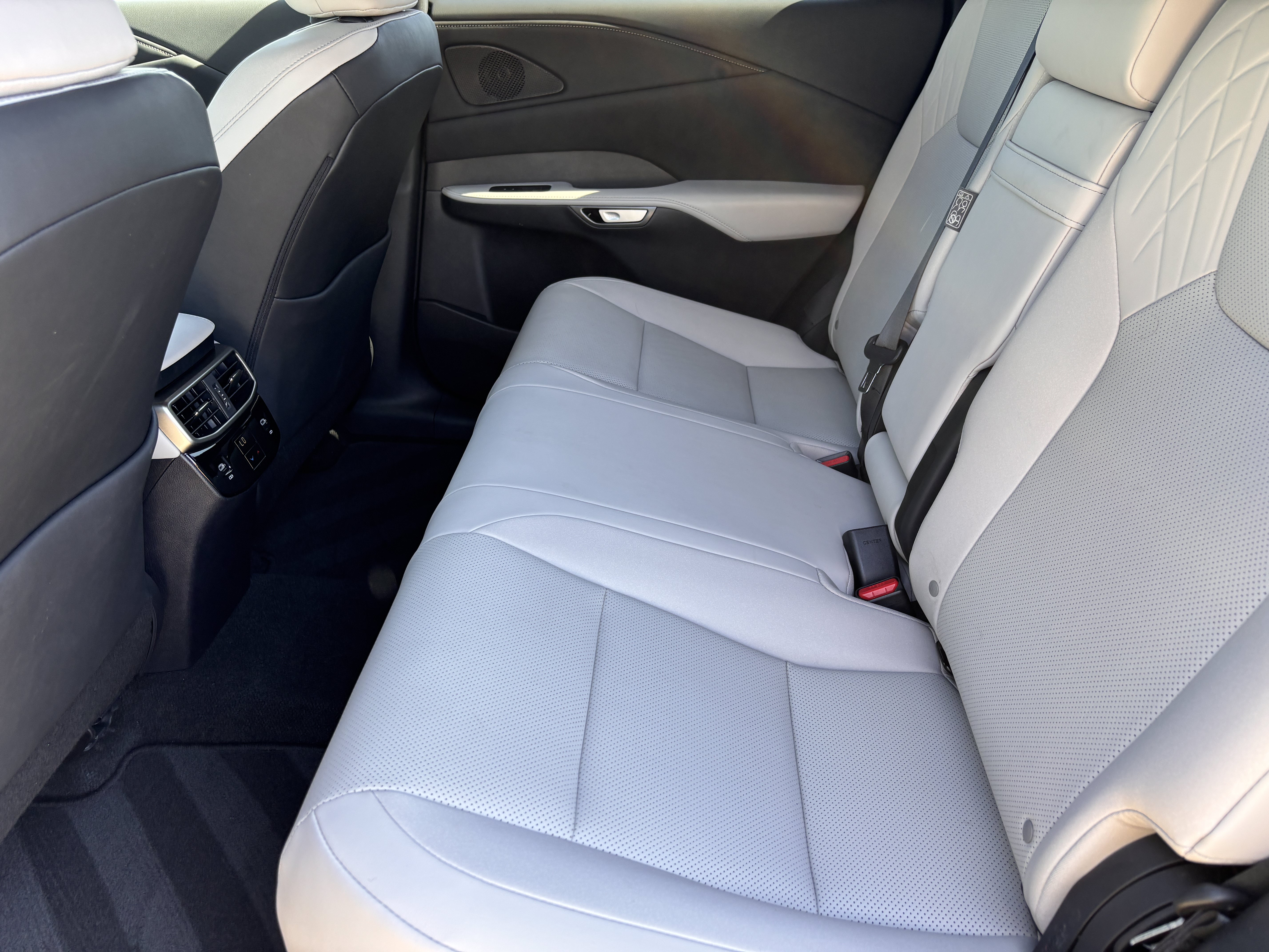 Used 2026 Lexus RX 350 Premium w/ Convenience Package FWD image 33