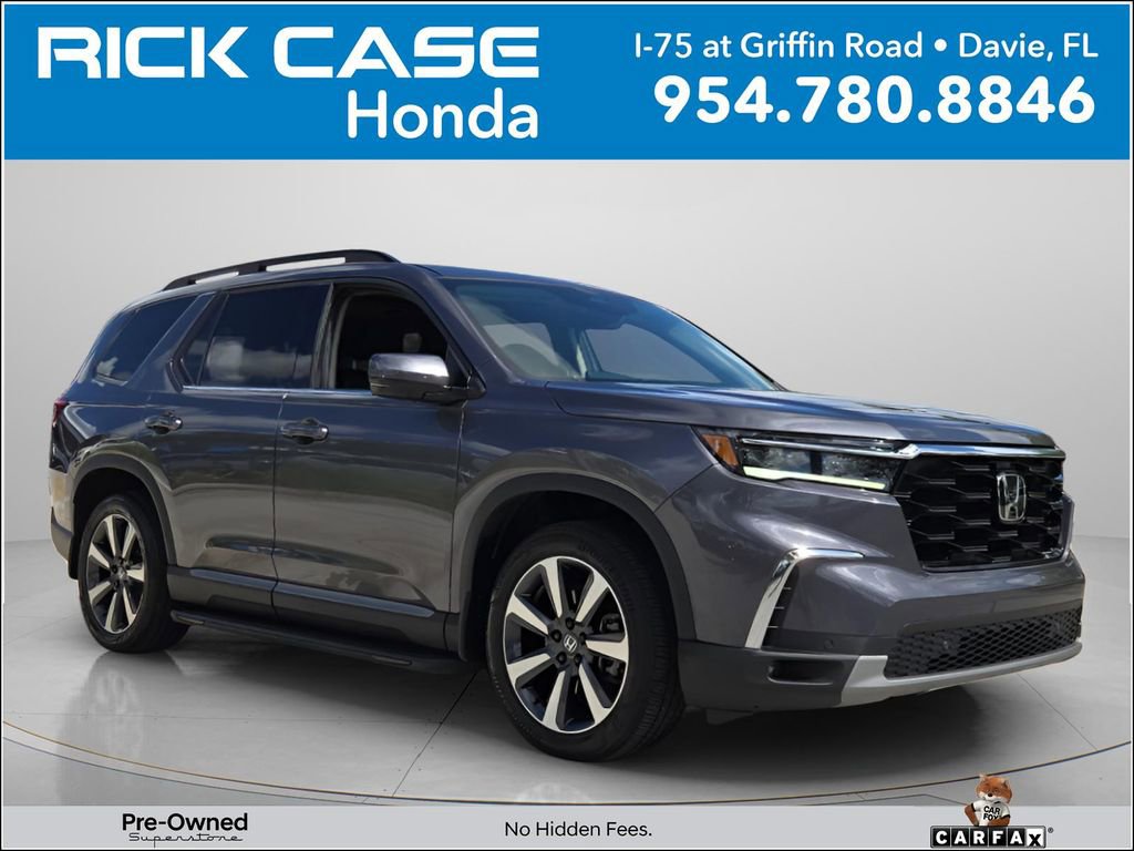 Certified 2024 Honda Pilot Touring image 1