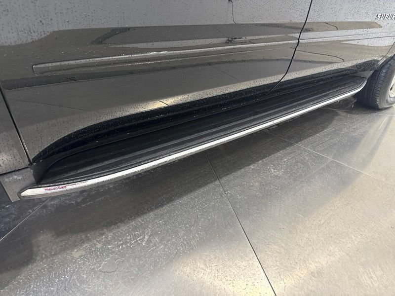 Used 2019 Chevrolet Suburban Premier AWD/4WD image 8