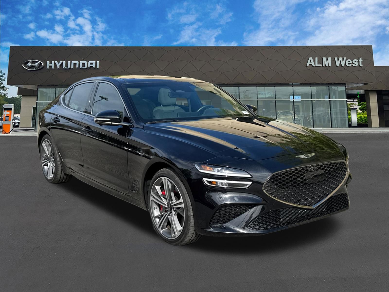 Used 2025 Genesis G70 3.3T Advanced w/ Sport Prestige Package image 3