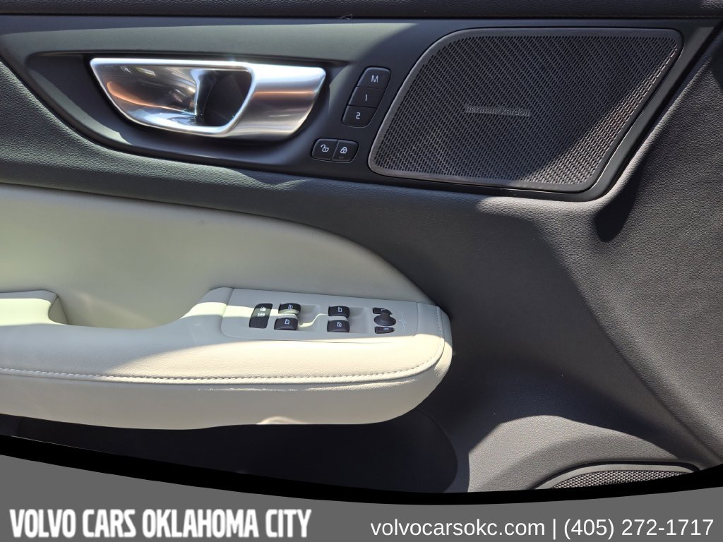 New 2026 Volvo V60 B5 Cross Country Ultra w/ Protection Package Premier AWD/4WD image 17