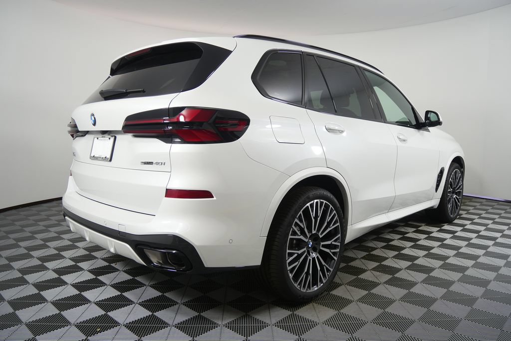 Used 2026 BMW X5 sDrive40i w/ M Sport Package RWD image 6