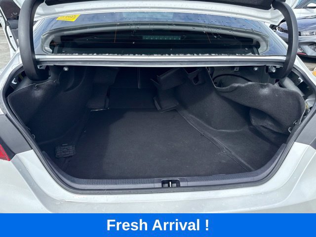 Used 2023 Toyota Camry XSE w/ Navigation Package FWD image 4