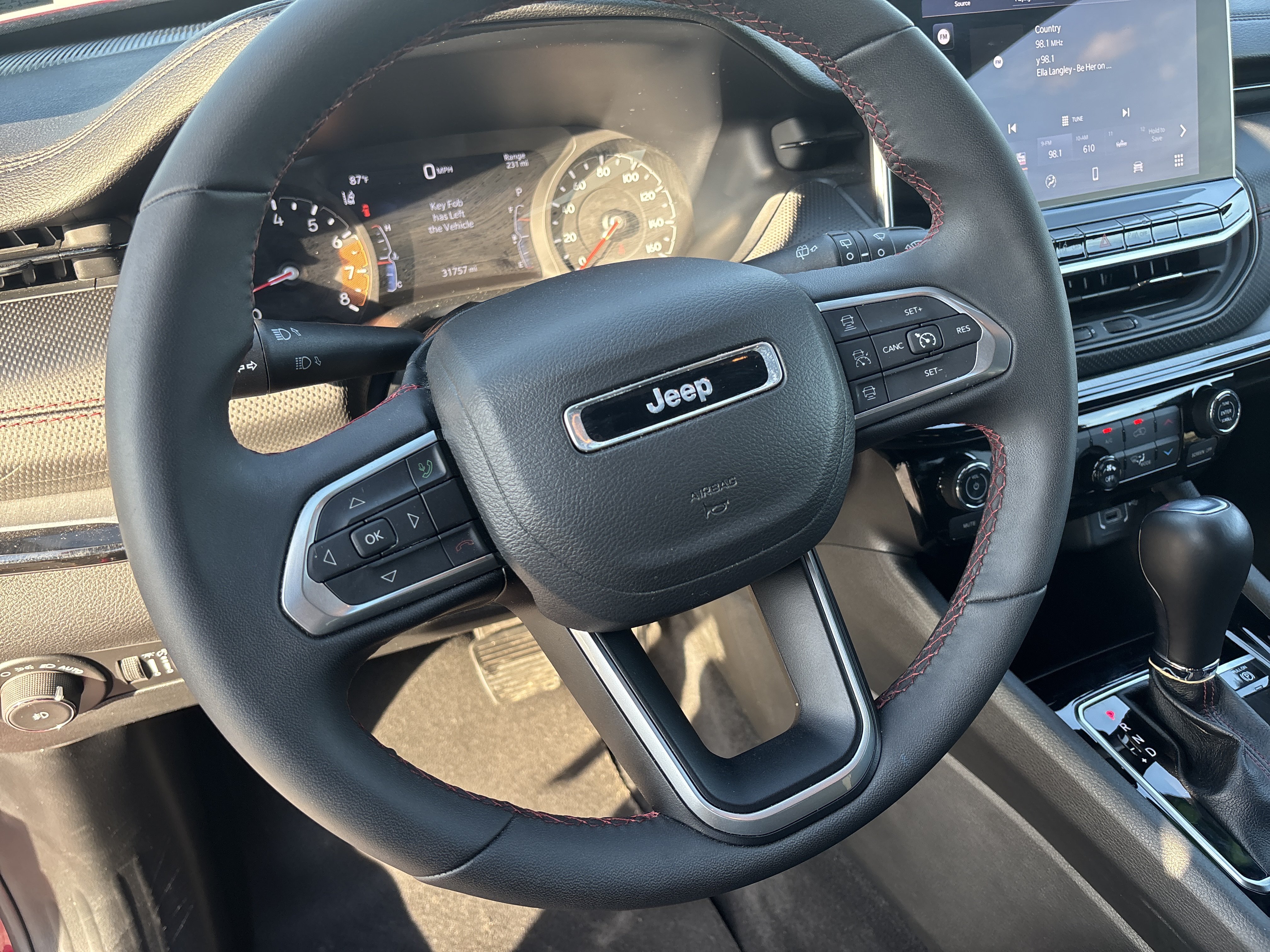 Used 2025 Jeep Compass Trailhawk AWD/4WD image 20