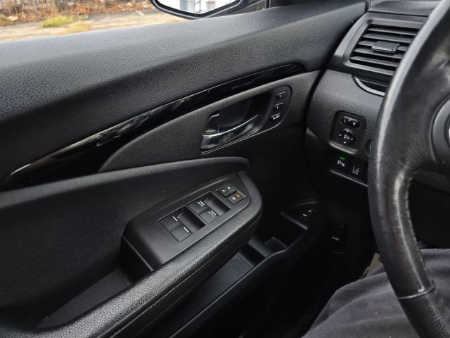 Used 2018 Honda Pilot Elite image 35