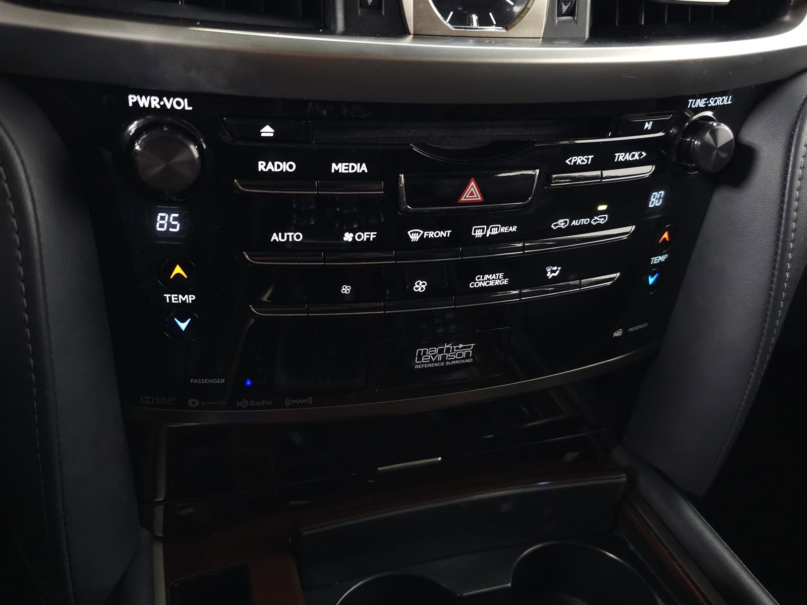 Used 2019 Lexus LX 570 4WD image 34