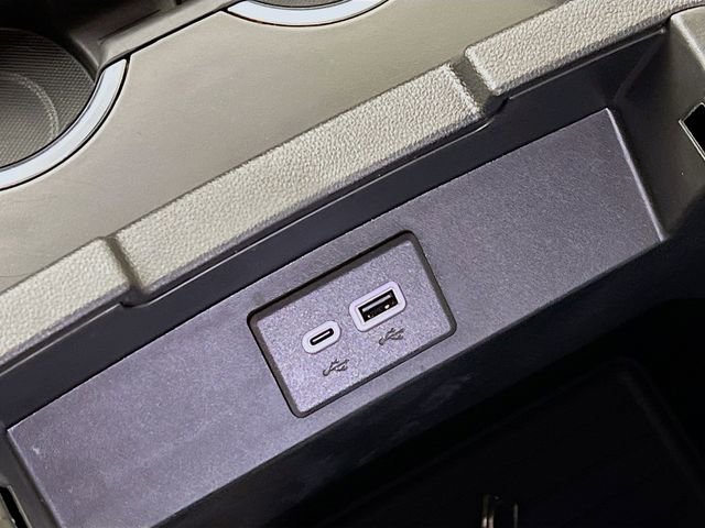 Used 2024 GMC Yukon AT4 w/ AT4 Premium Plus Package AWD/4WD image 37