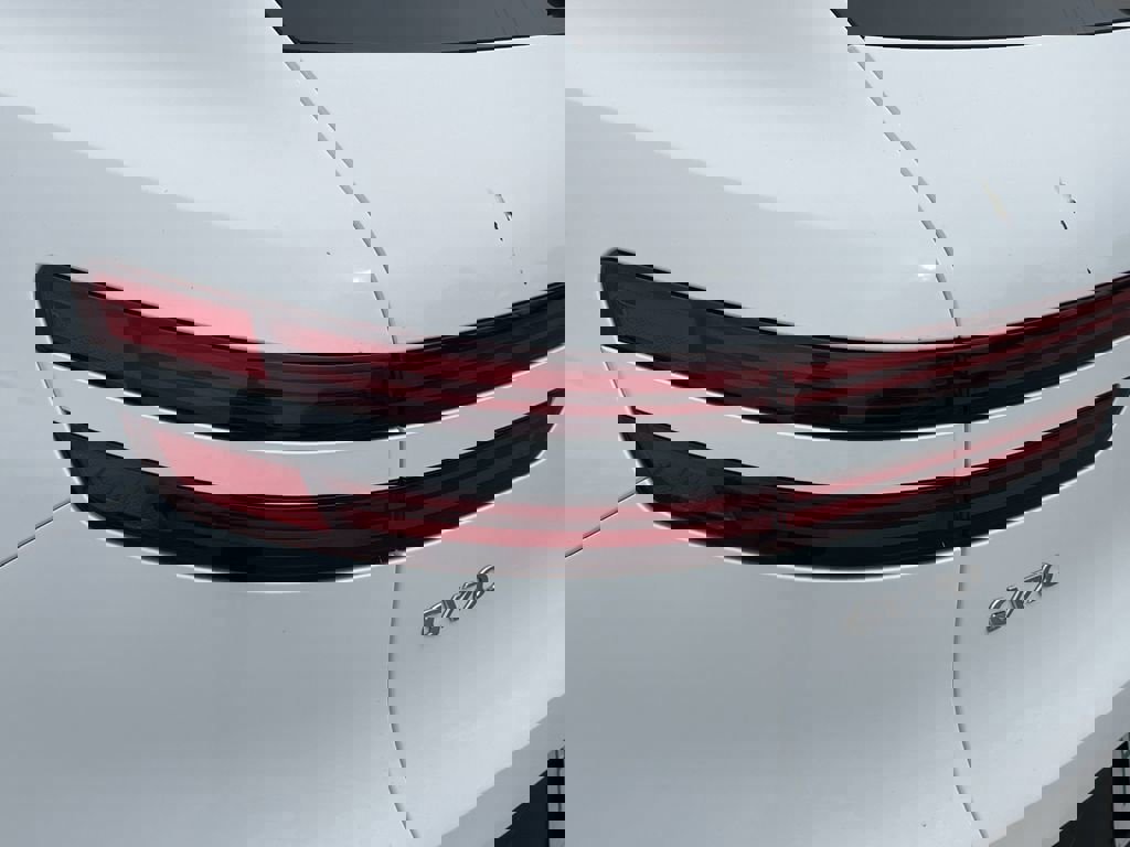 Used 2023 Genesis GV70 3.5T Sport w/ Sport Advanced Package image 8