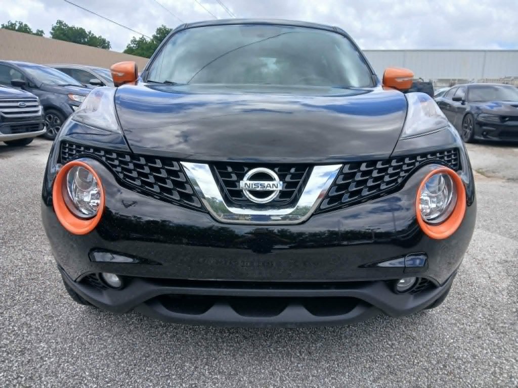 Used 2017 Nissan Juke SL FWD image 2