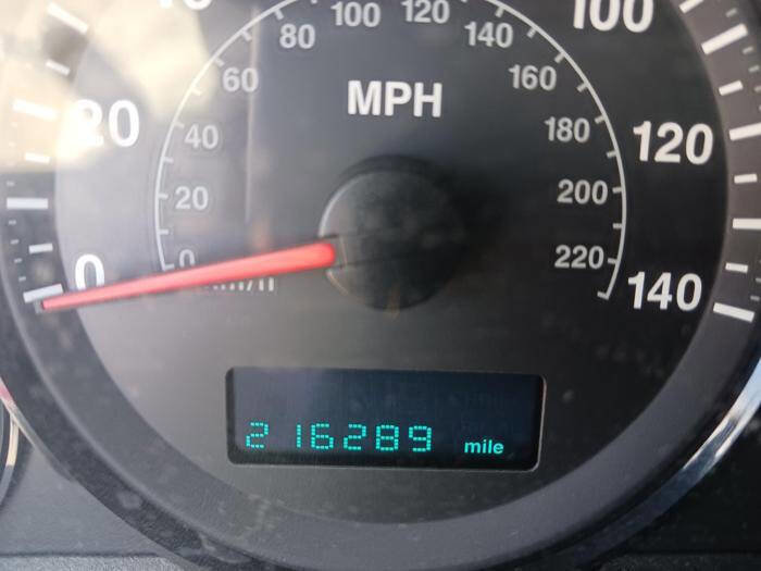 Used 2006 Jeep Grand Cherokee Laredo w/ Cargo Convenience Group AWD/4WD image 40