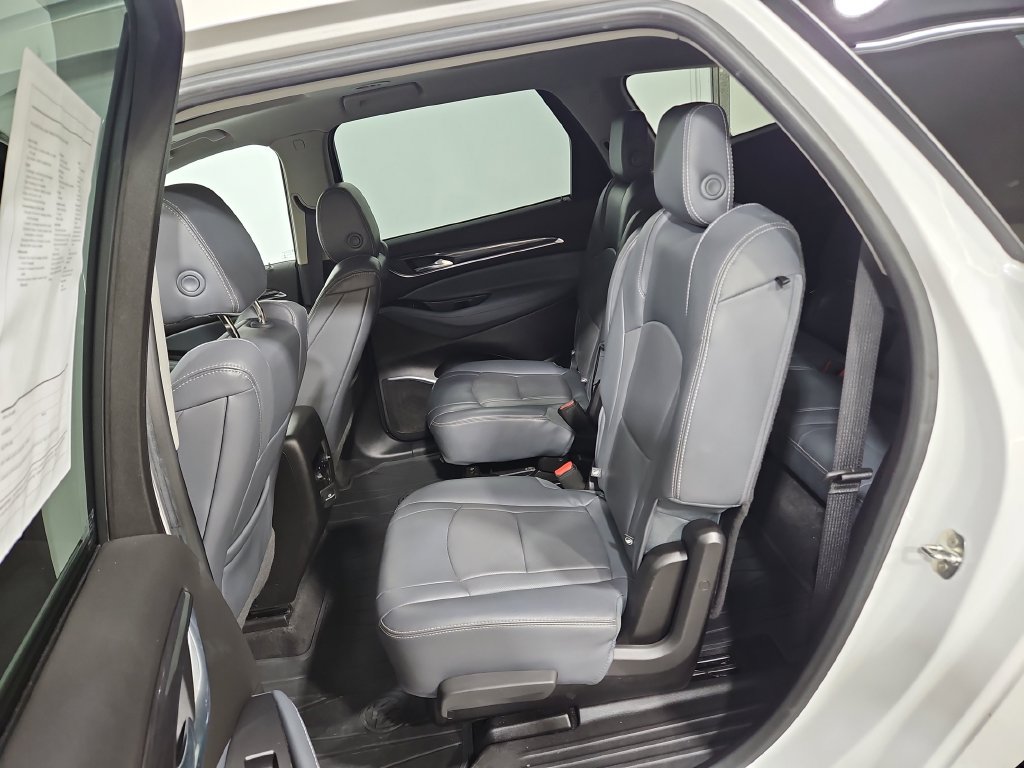 Used 2018 Buick Enclave Premium w/ Experience Buick Package AWD/4WD image 25