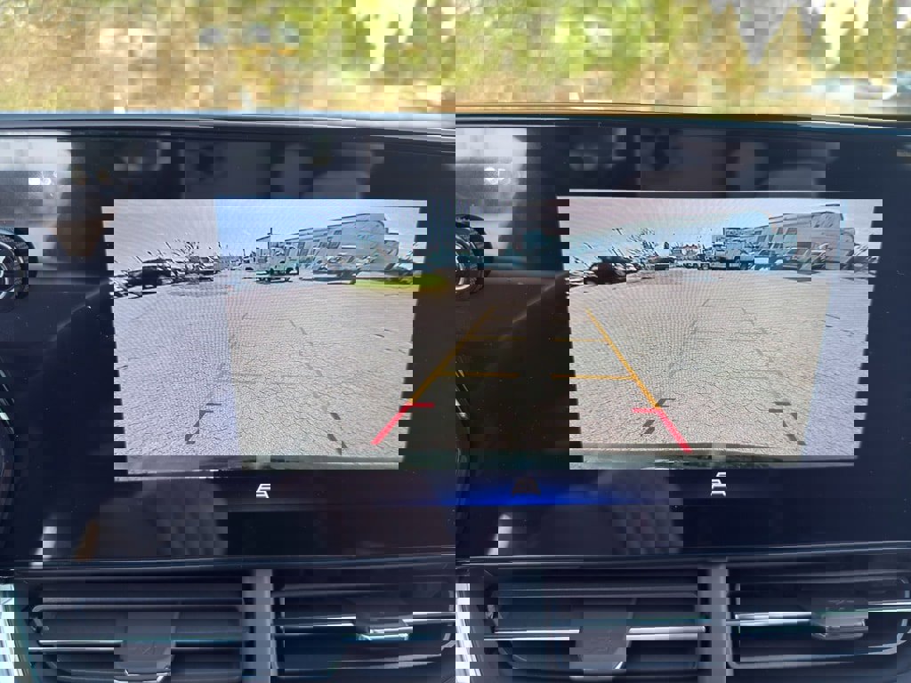 New 2026 Chevrolet Trax LT w/ Driver Confidence Package image 12