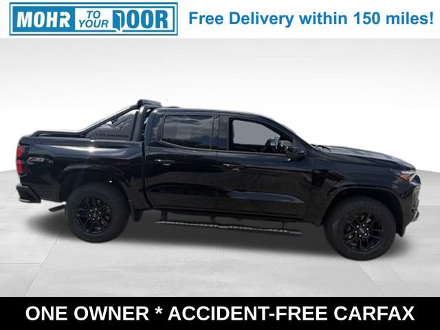 Used 2025 Chevrolet Colorado Z71 w/ Midnight Edition AWD/4WD image 11