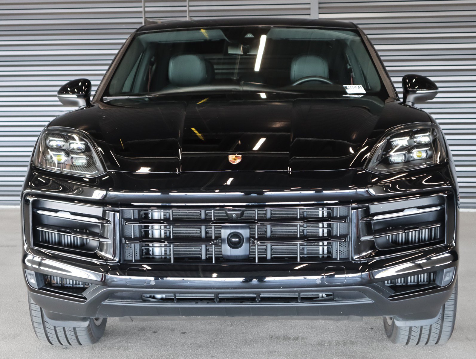 Certified 2024 Porsche Cayenne Coupe AWD/4WD image 8