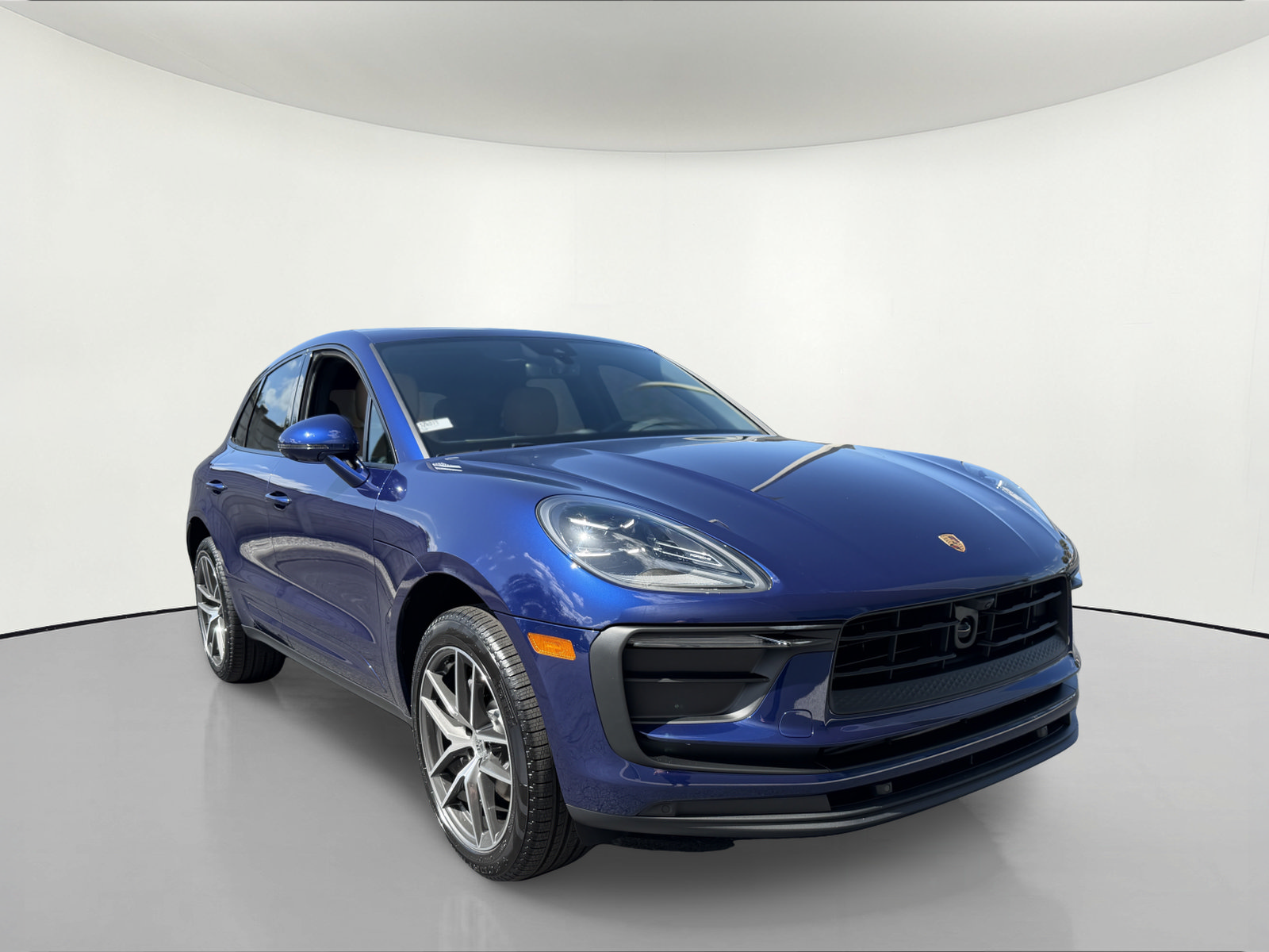 New 2026 Porsche Macan AWD/4WD image 8