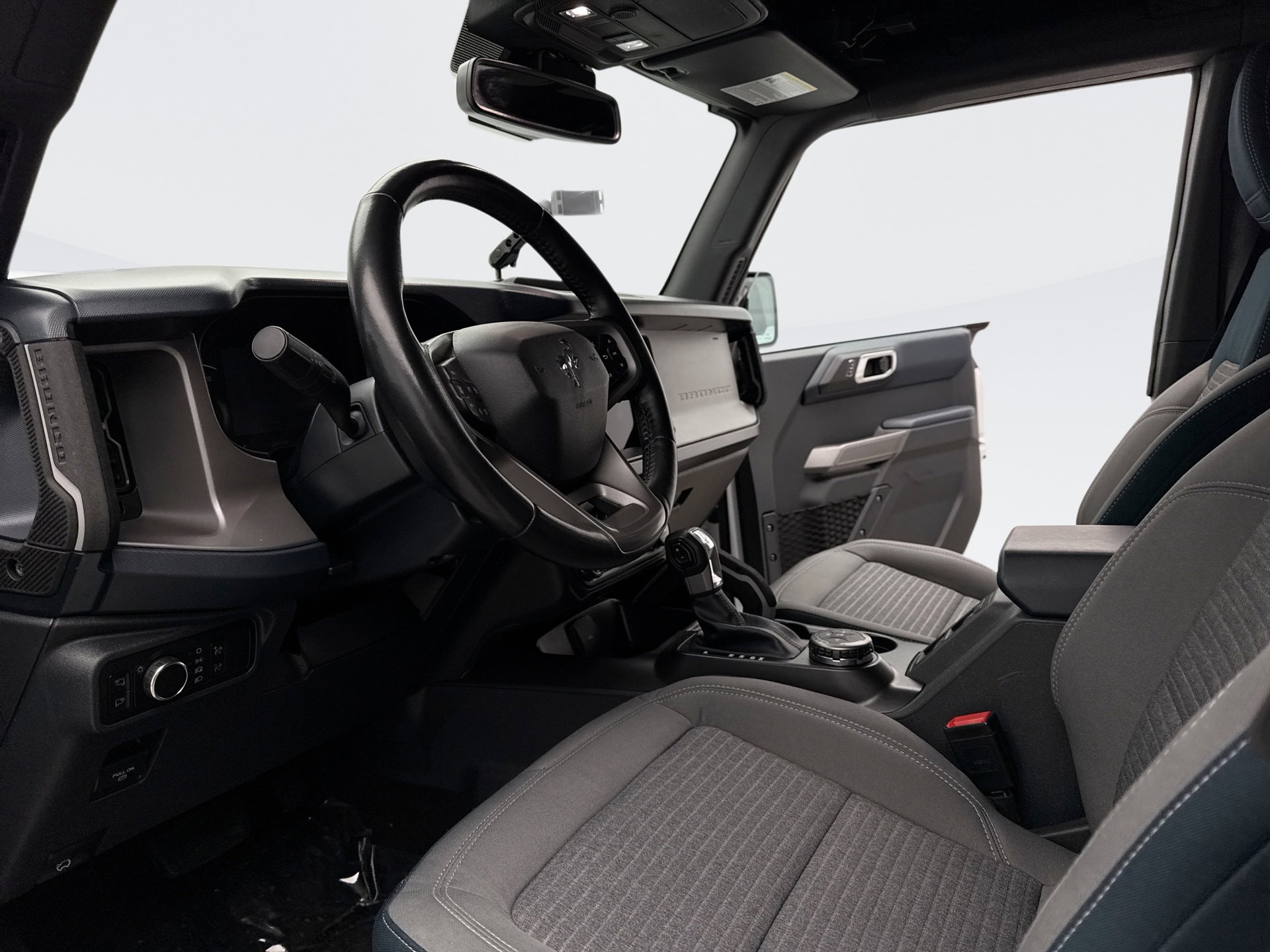 Used 2023 Ford Bronco Outer Banks image 10