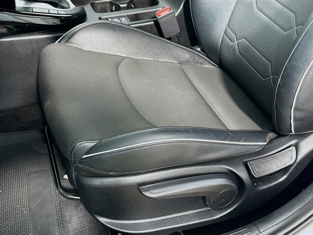 Used 2023 Kia Forte GT-Line w/ GT-Line Technology Package FWD image 9