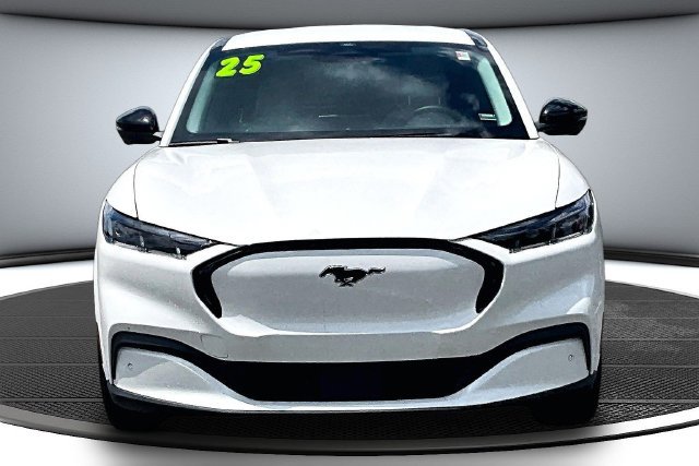 Used 2025 Ford Mustang Mach-E Premium AWD/4WD image 2
