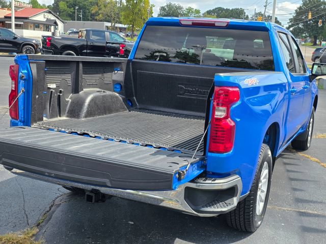 Used 2025 Chevrolet Silverado 1500 LT AWD/4WD image 13