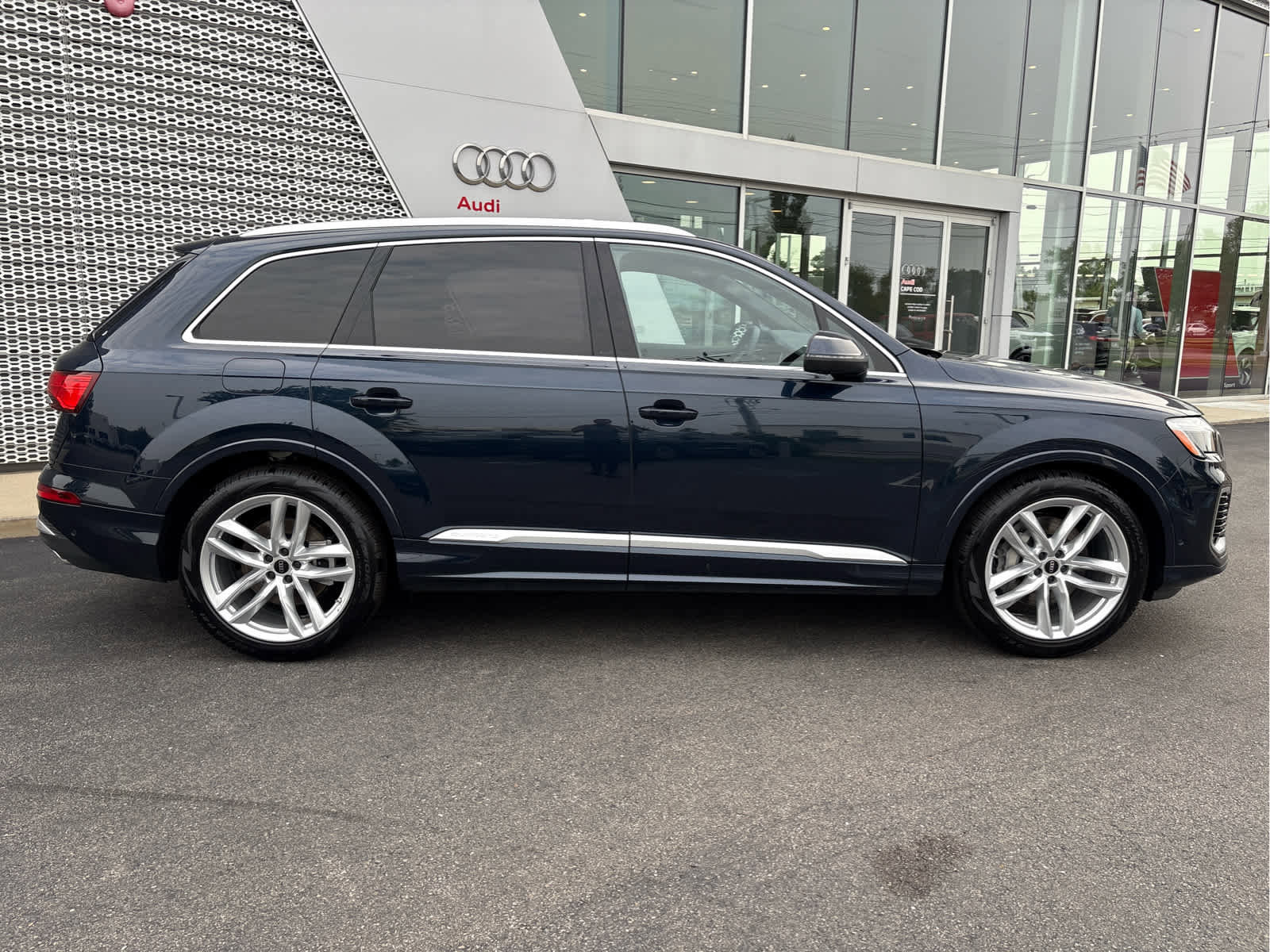 New 2025 Audi Q7 3.0T Premium Plus image 9