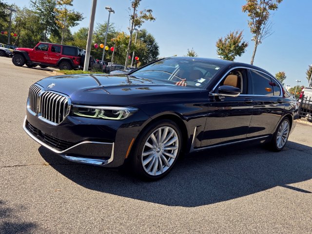 Used 2020 BMW 740i xDrive AWD/4WD image 4