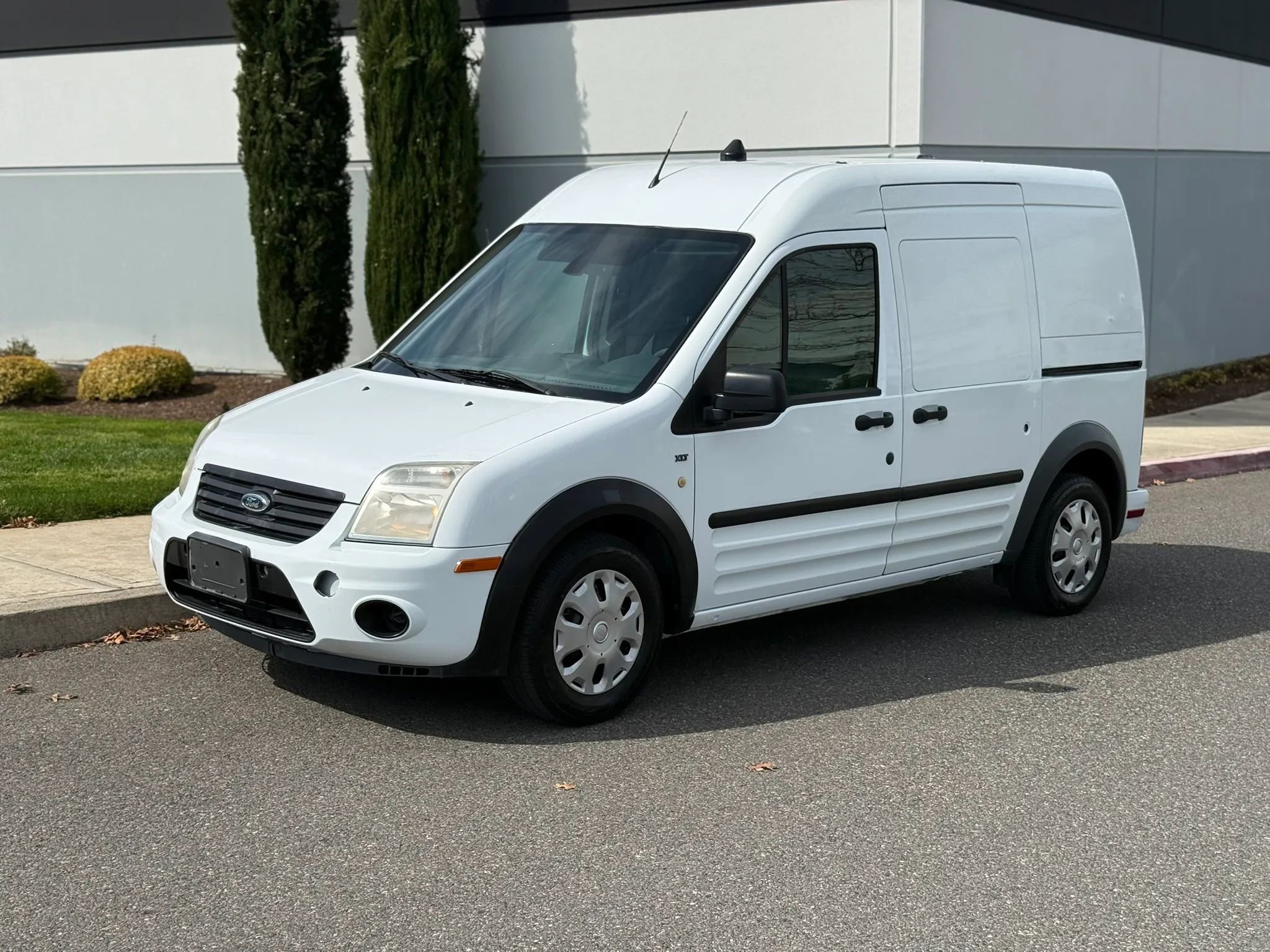 Used 2013 Ford Transit Connect XLT FWD image 1
